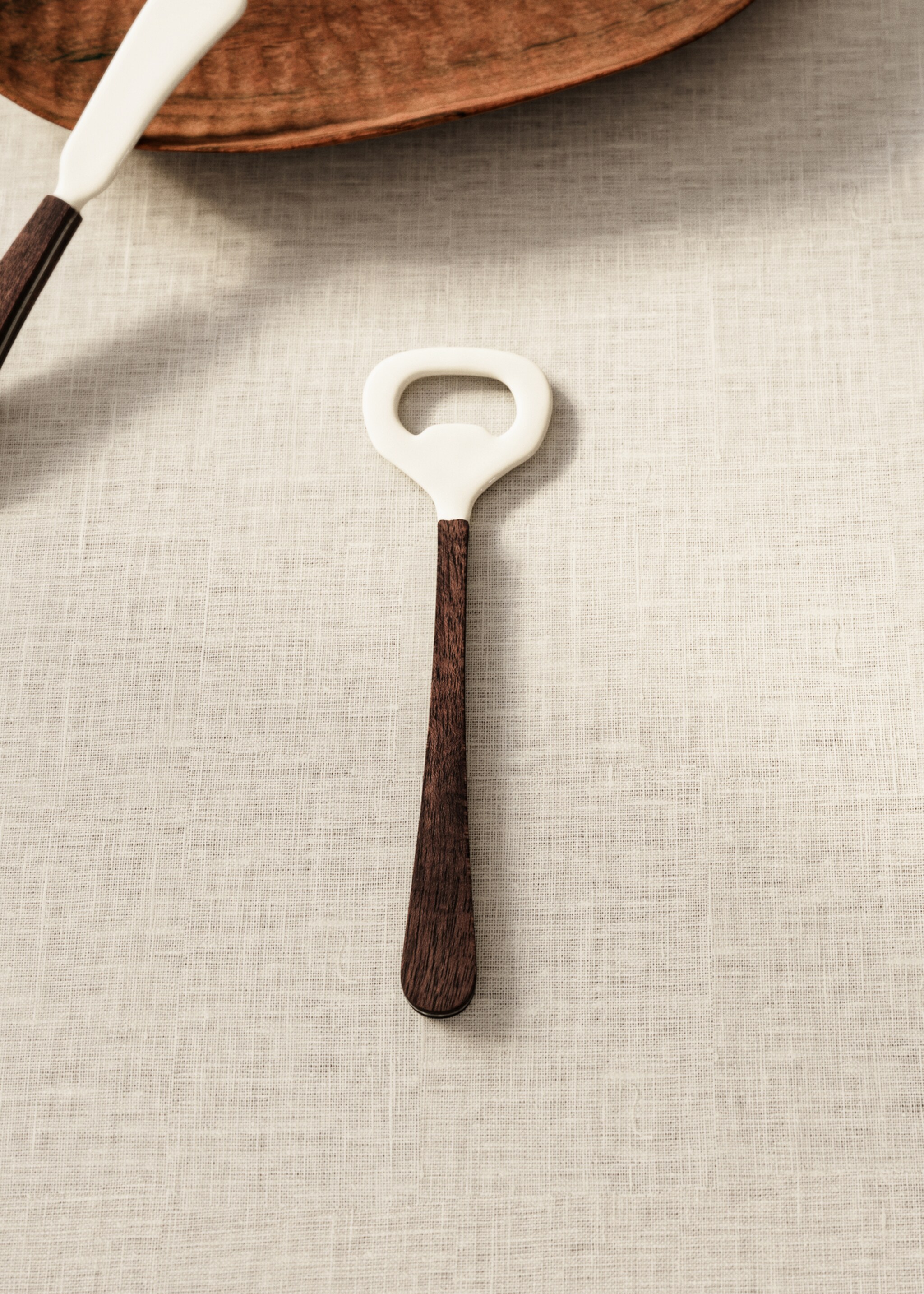 Otvírák z mangového dřeva - Celkový náhled, Béžová. Ref: 27092919-00.