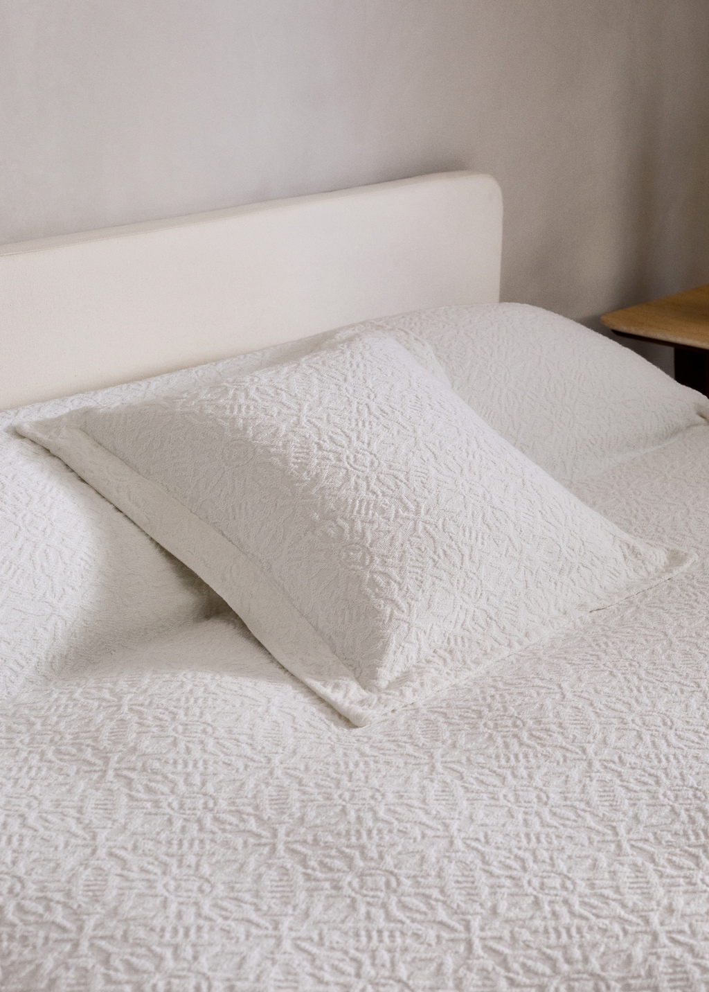 Cotton jacquard cushion cover with mosaic design 50x50 cm