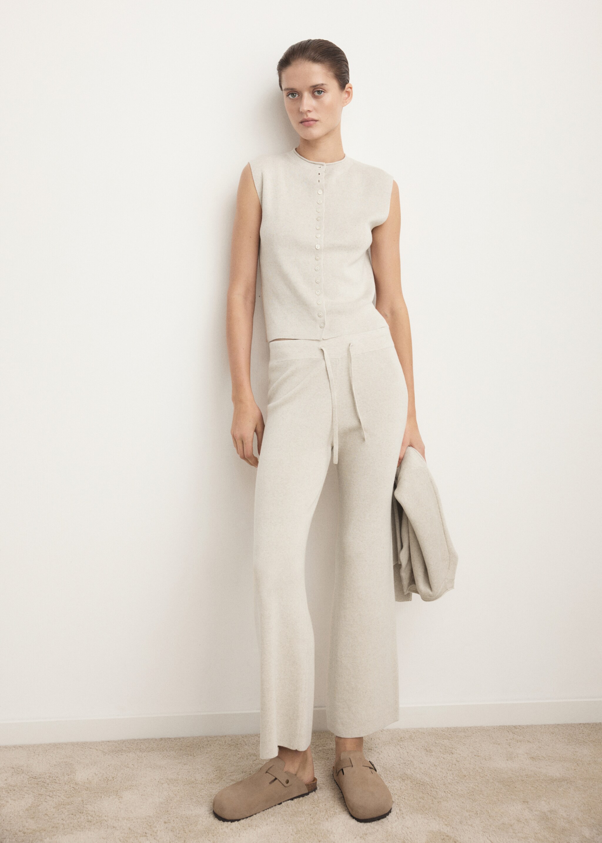 Strickweste aus Baumwolle und Leinen mit Knöpfen - Allgemeine Ansicht, Beige. Ref: 27093317-00.