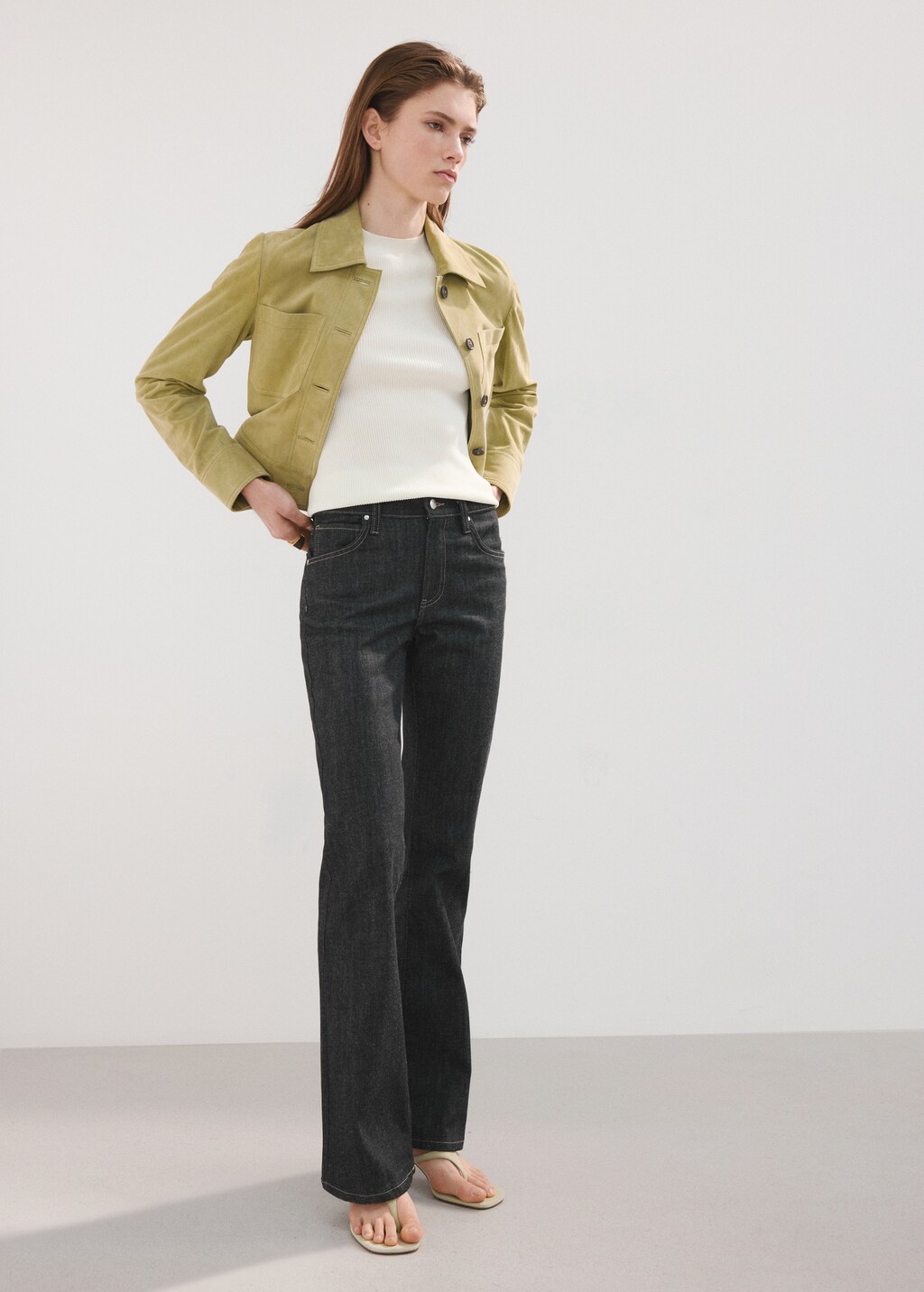 Mid-rise flared jeans - image 2