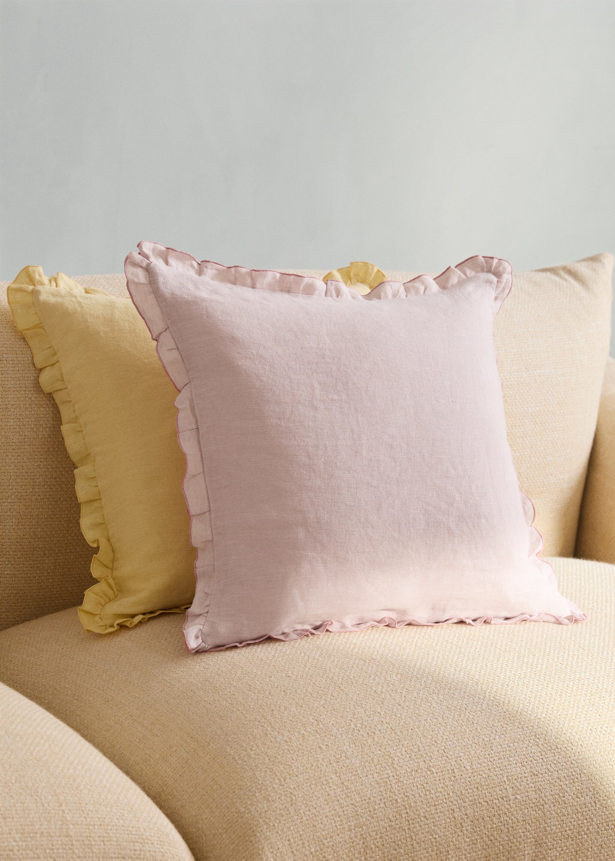 100% linen cushion cover with ruffle 45x45 cm - General plane, Pink. Ref: 27093331-00.