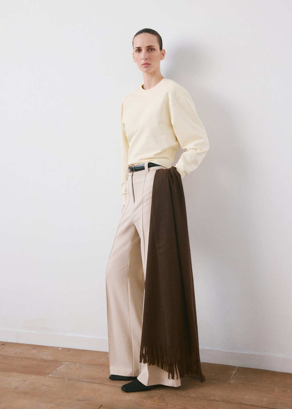 Round-neck cotton sweatshirt - image 2