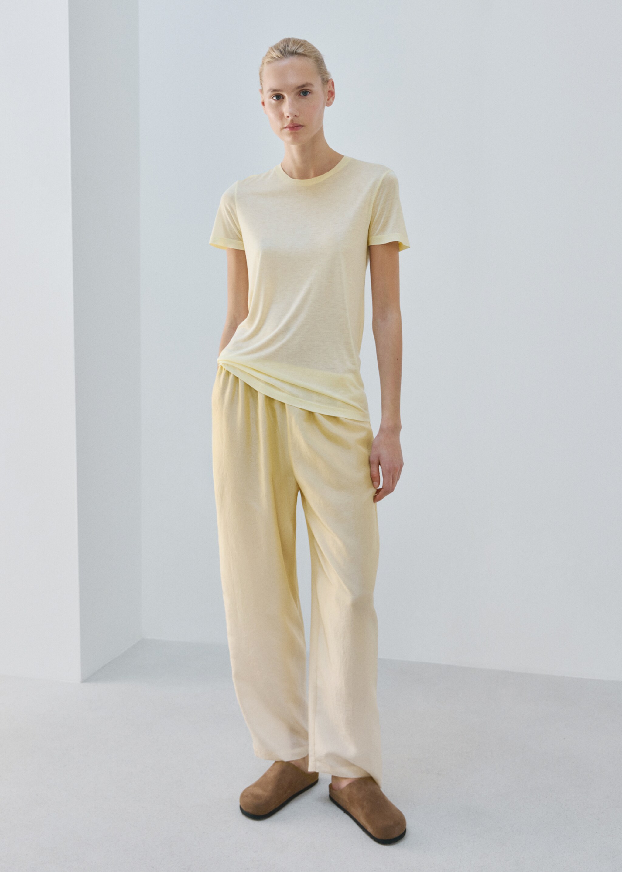 Micromodal short-sleeve T-shirt - General plane, Pastel Yellow. Ref: 27093338-00.