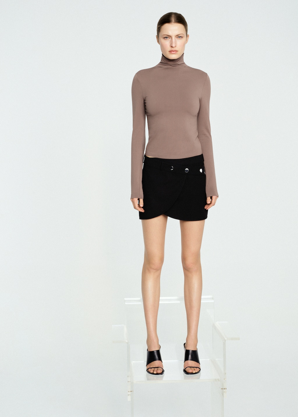 Fitted turtleneck t-shirt