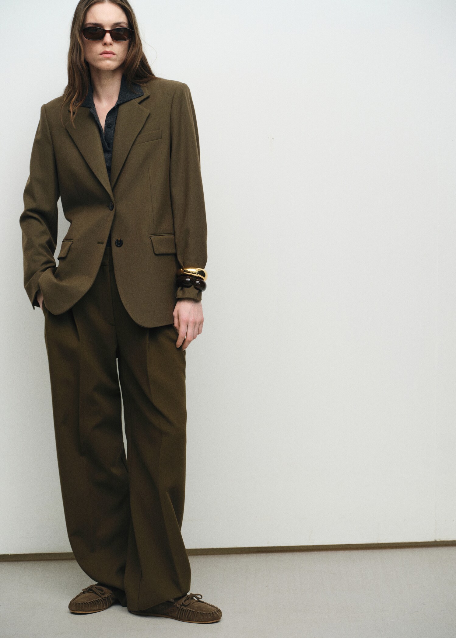 Mokassins aus Rauleder mit Raffdetails - Allgemeine Ansicht