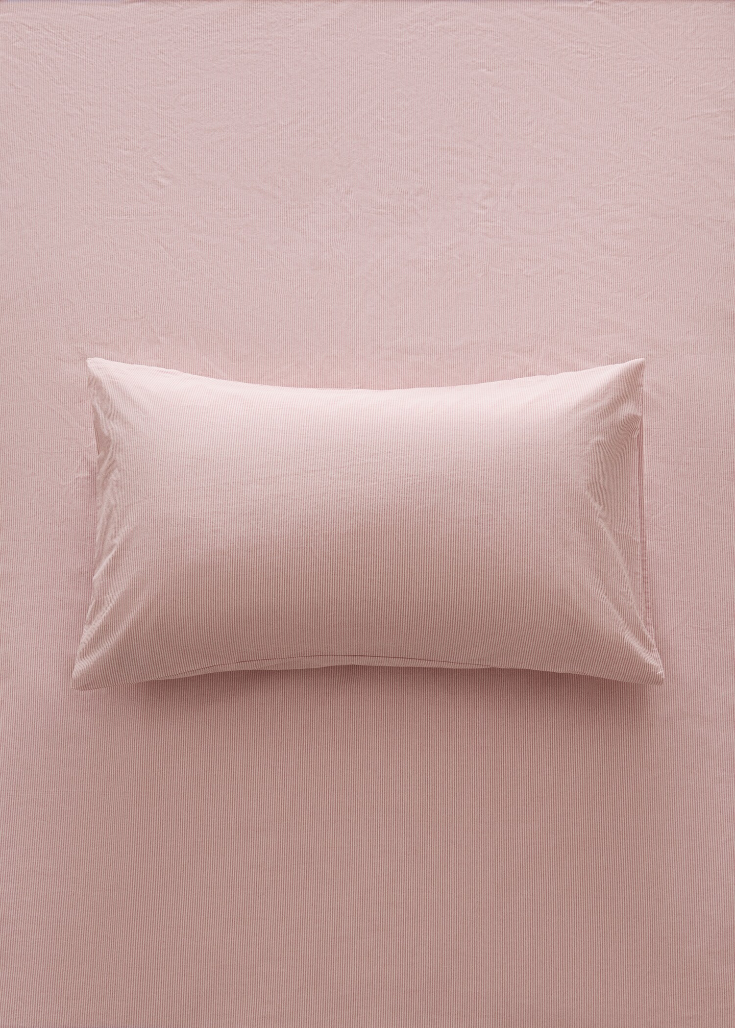 Cot bed pillowcase with fine striped yarn-dyed cotton - General plane