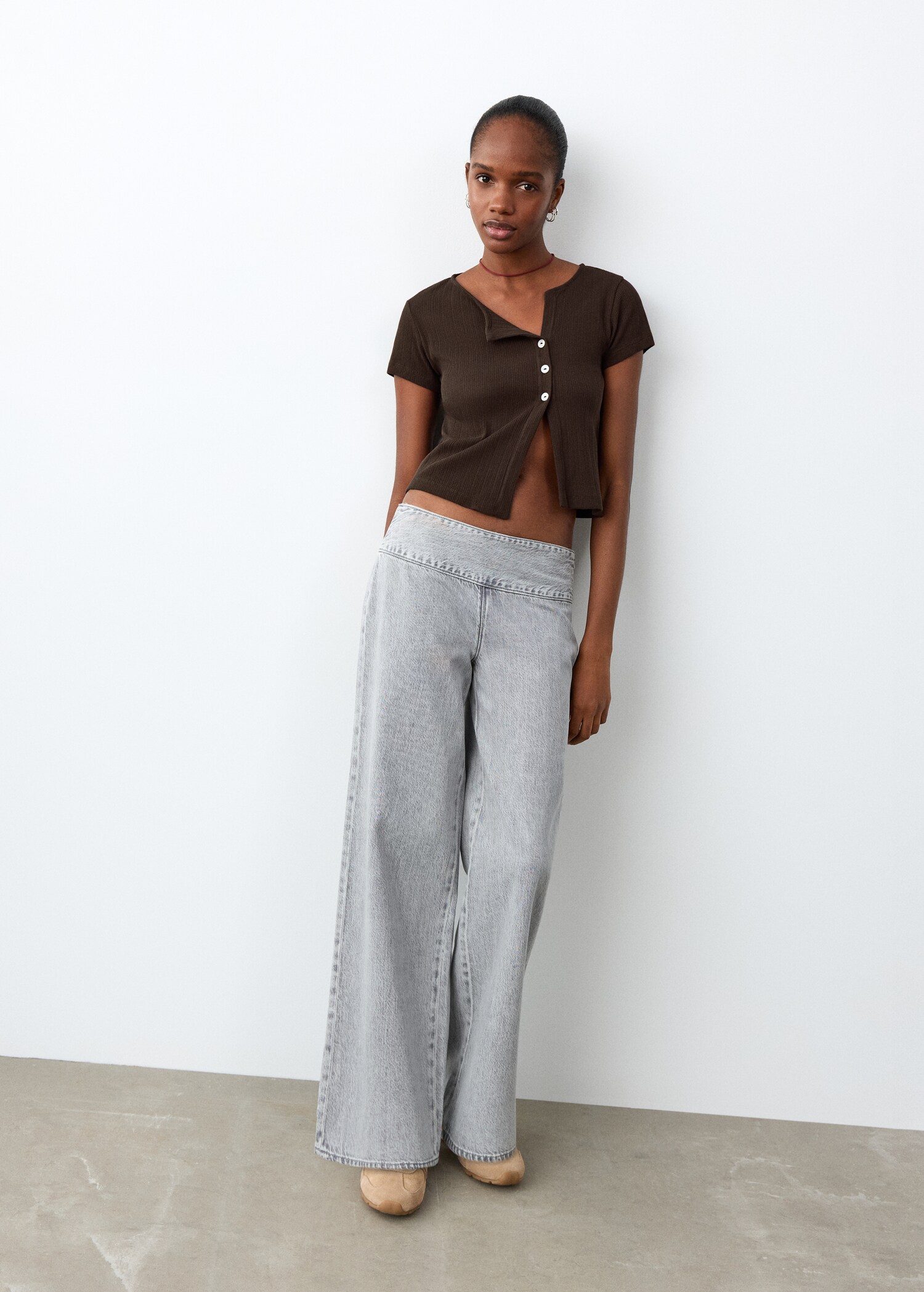 Ribbed T-shirt with button detail - General plane