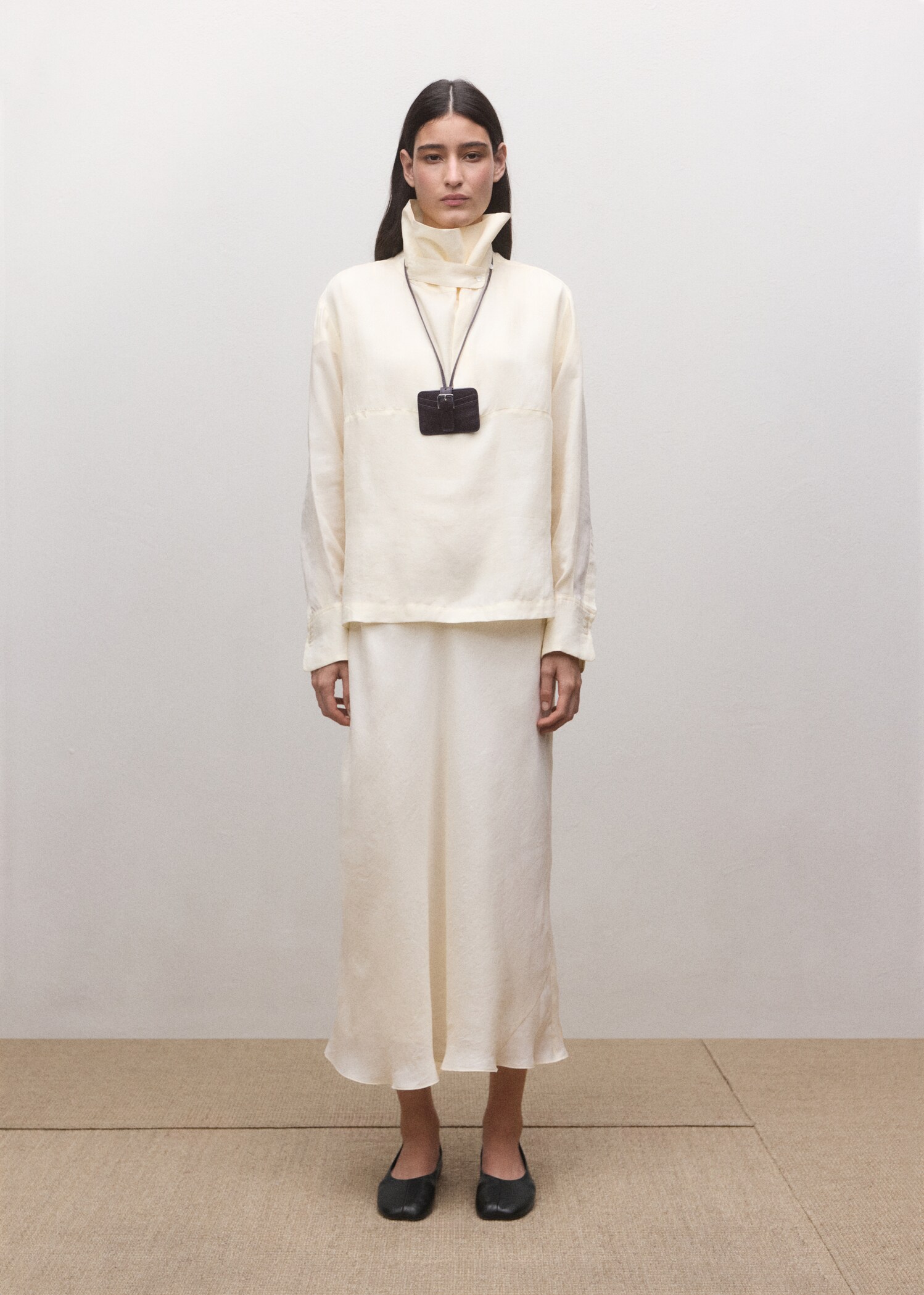 Lyocell shirt with funnel neck - Общий план