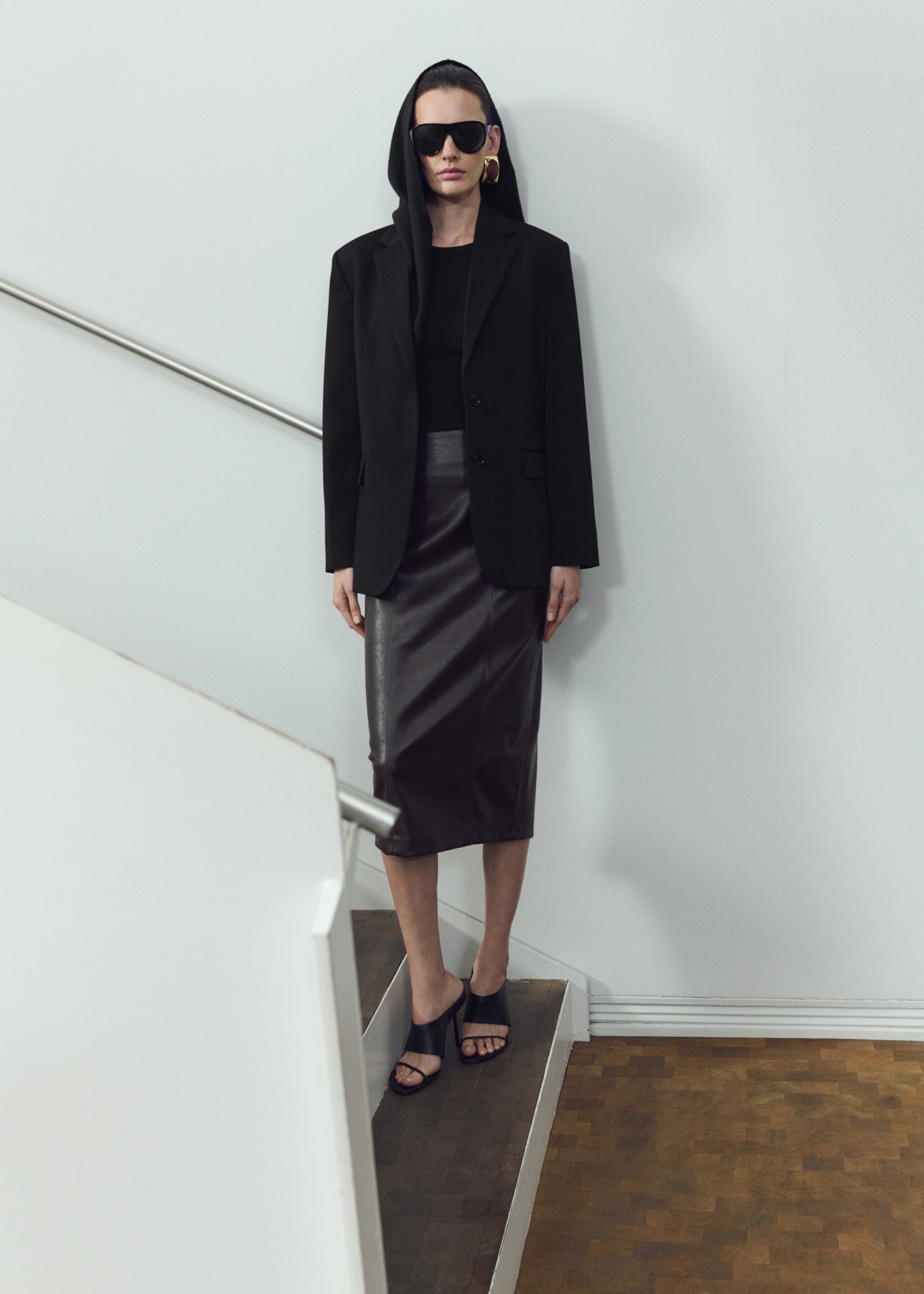 Straight jacket with flap pockets - General plane, Black. Ref: 27094774-00.