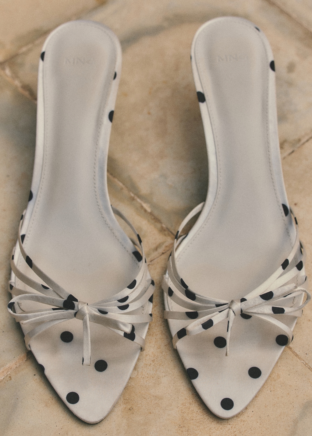 Sandales à lanières à pois