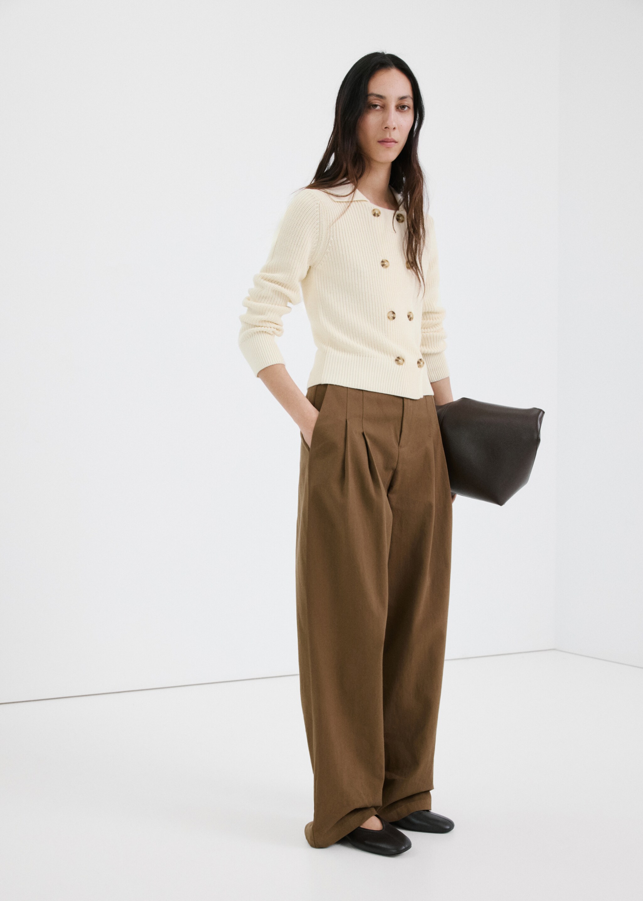 Knitted buttoned jacket - General plane, Ecru. Ref: 27095823-00.