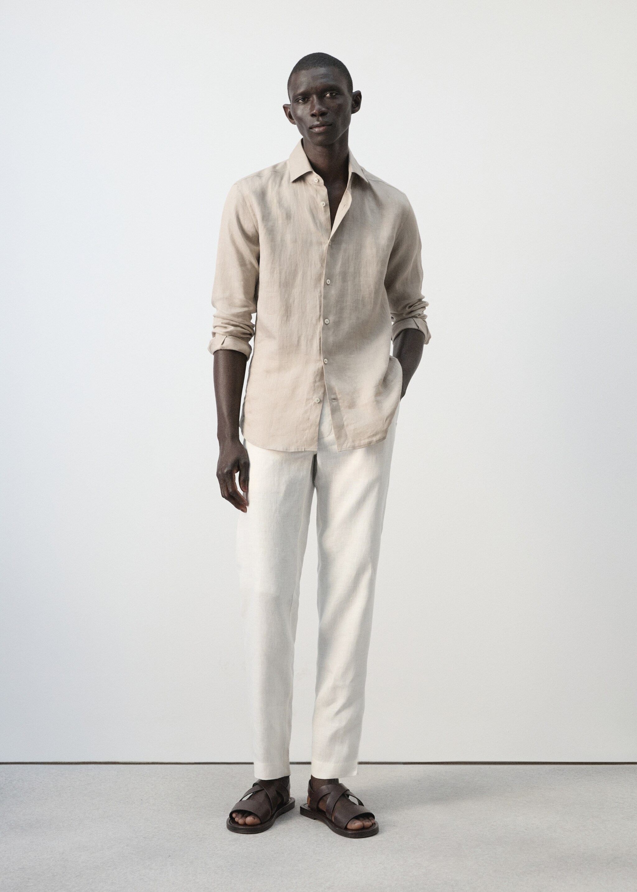 100% linen slim-fit shirt - General plane, Sand. Ref: 27095947-00.