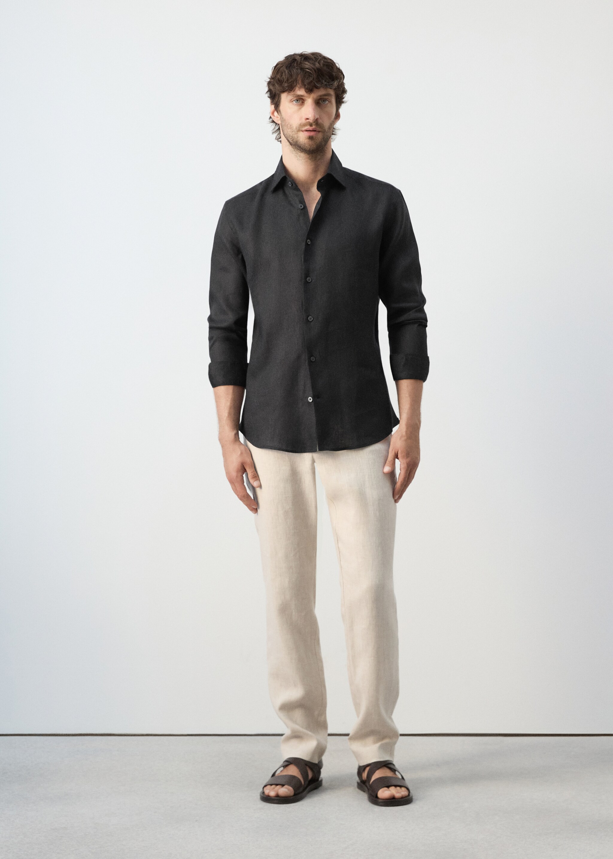 100% linen slim-fit shirt - General plane, Black. Ref: 27095947-00.