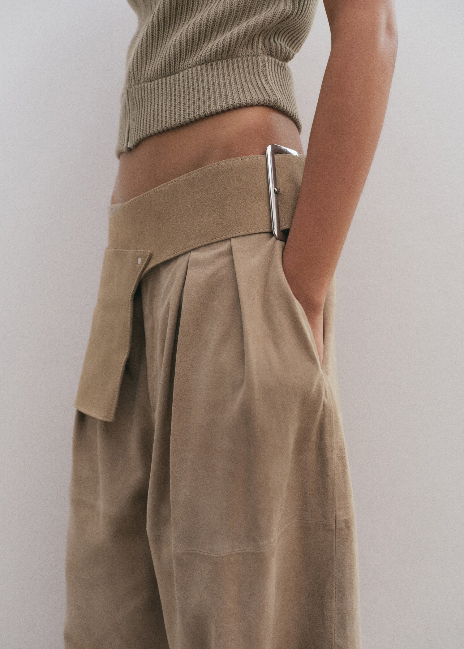 Suede leather belt - General plane