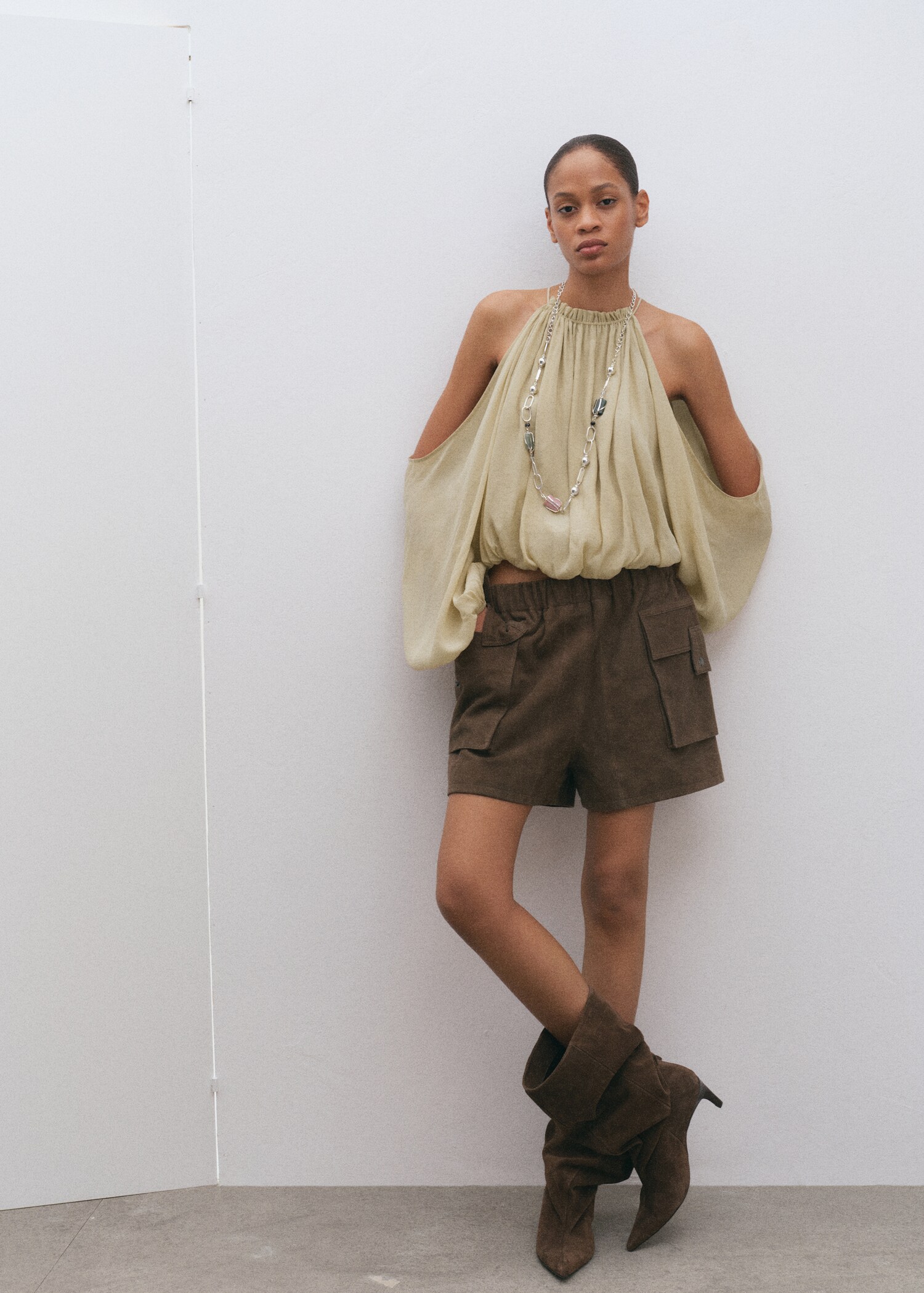 Gathered off-the-shoulder blouse - General plane