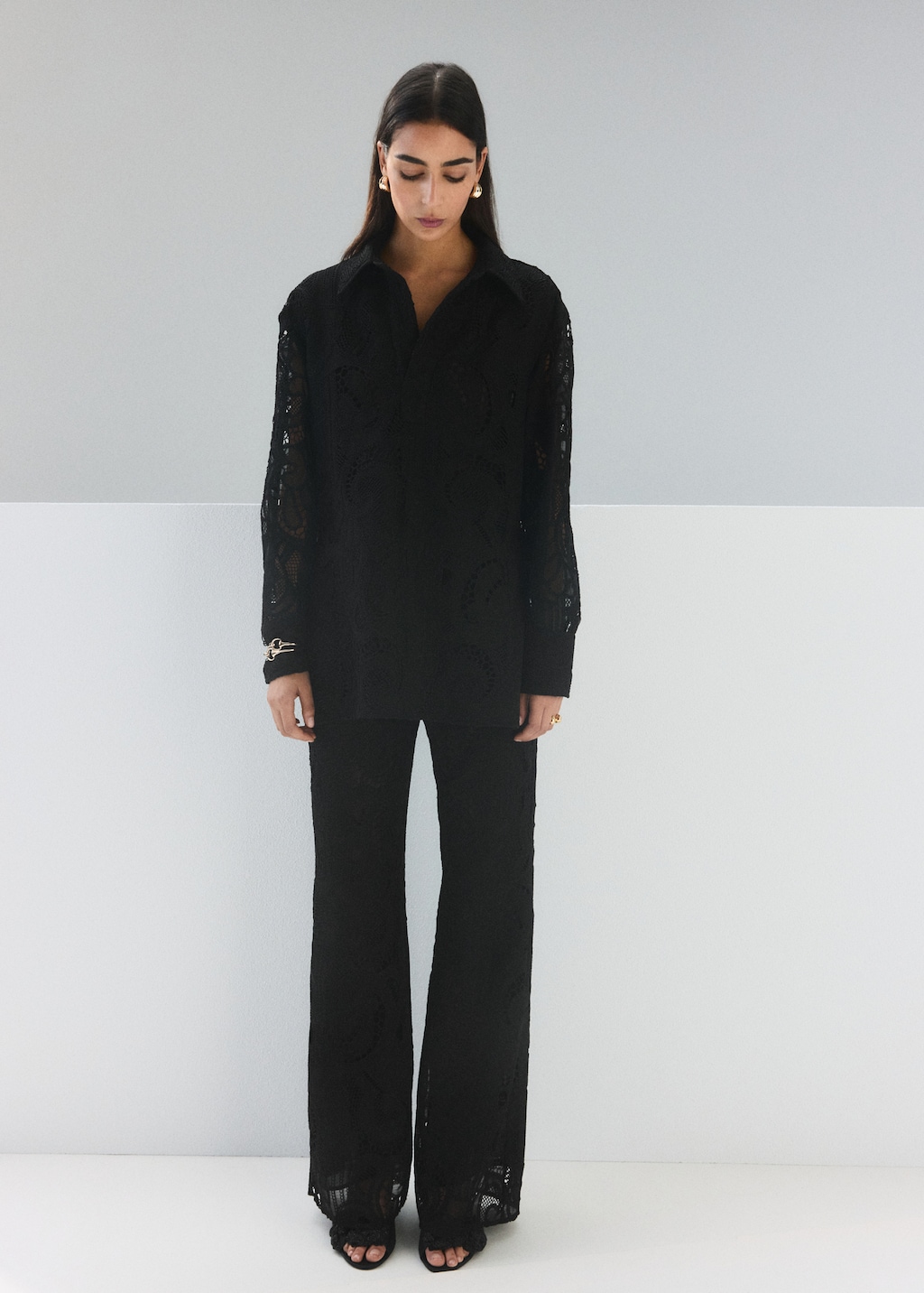 Embroidered blouse with lace accents - image 2