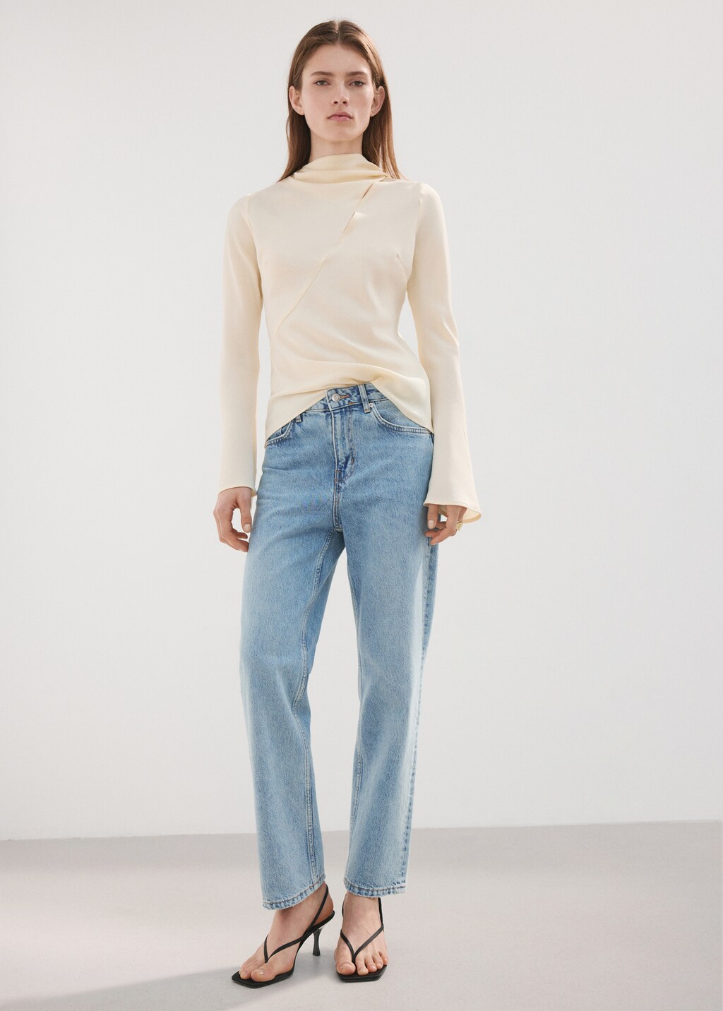 Mid-rise straight jeans - image 2