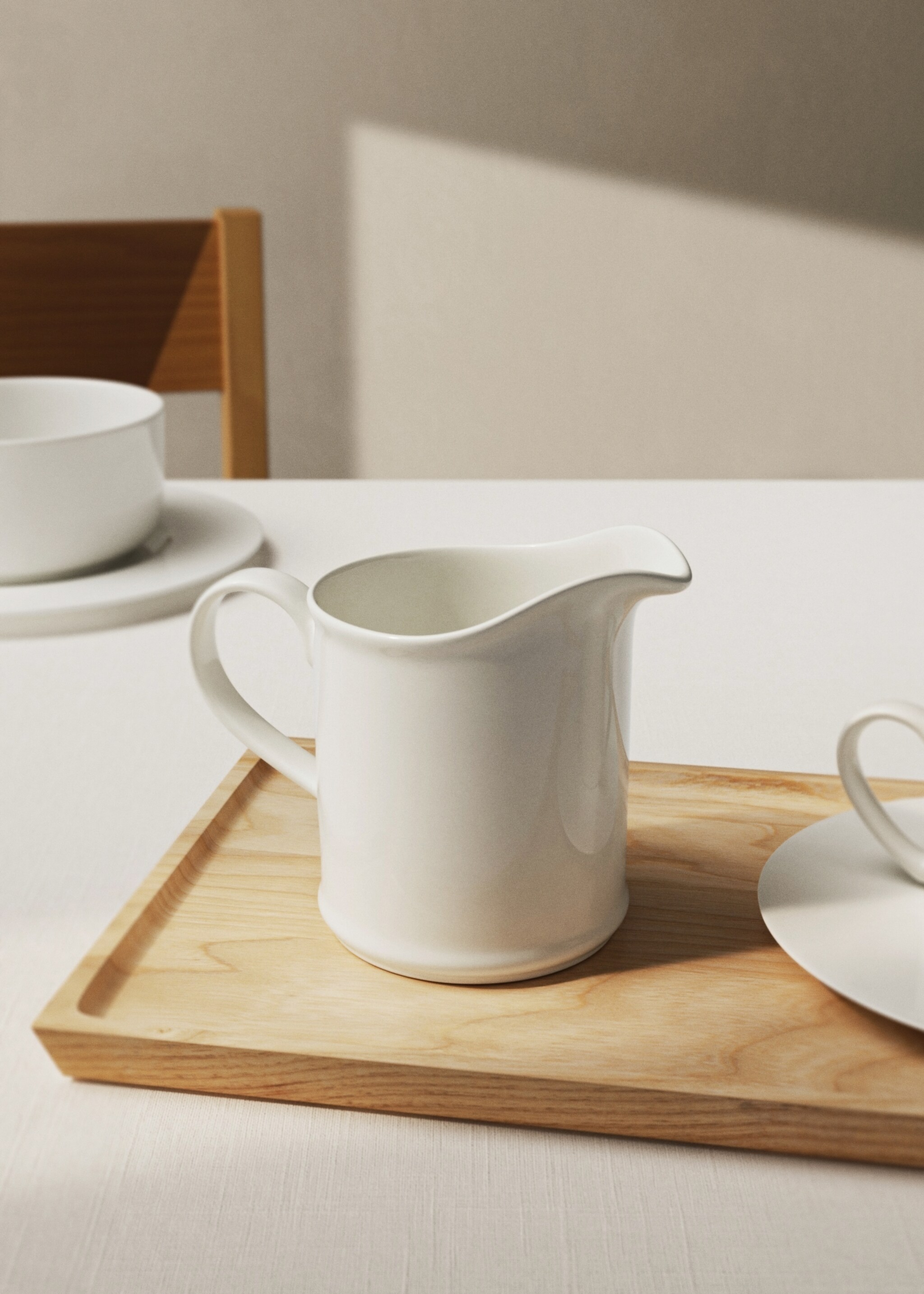 Bone china milk jug - General plane, Off White. Ref: 27142939-00.