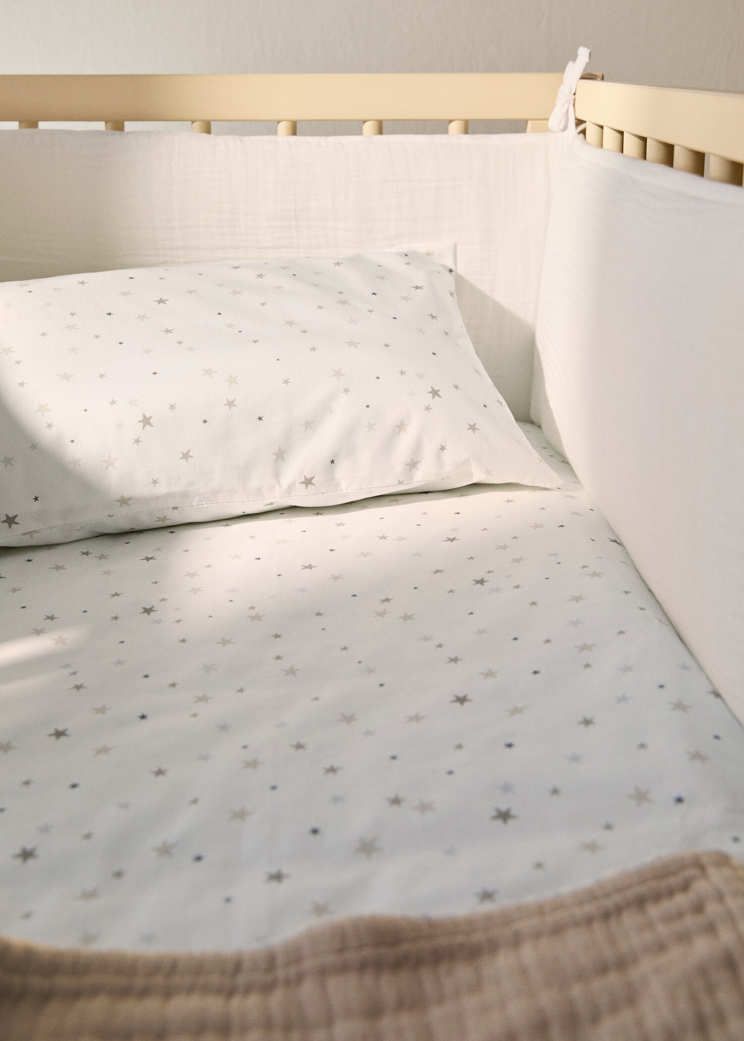 Προστατευτικό κούνιας από γάζα και βαμβάκι - Γενικό πλάνο