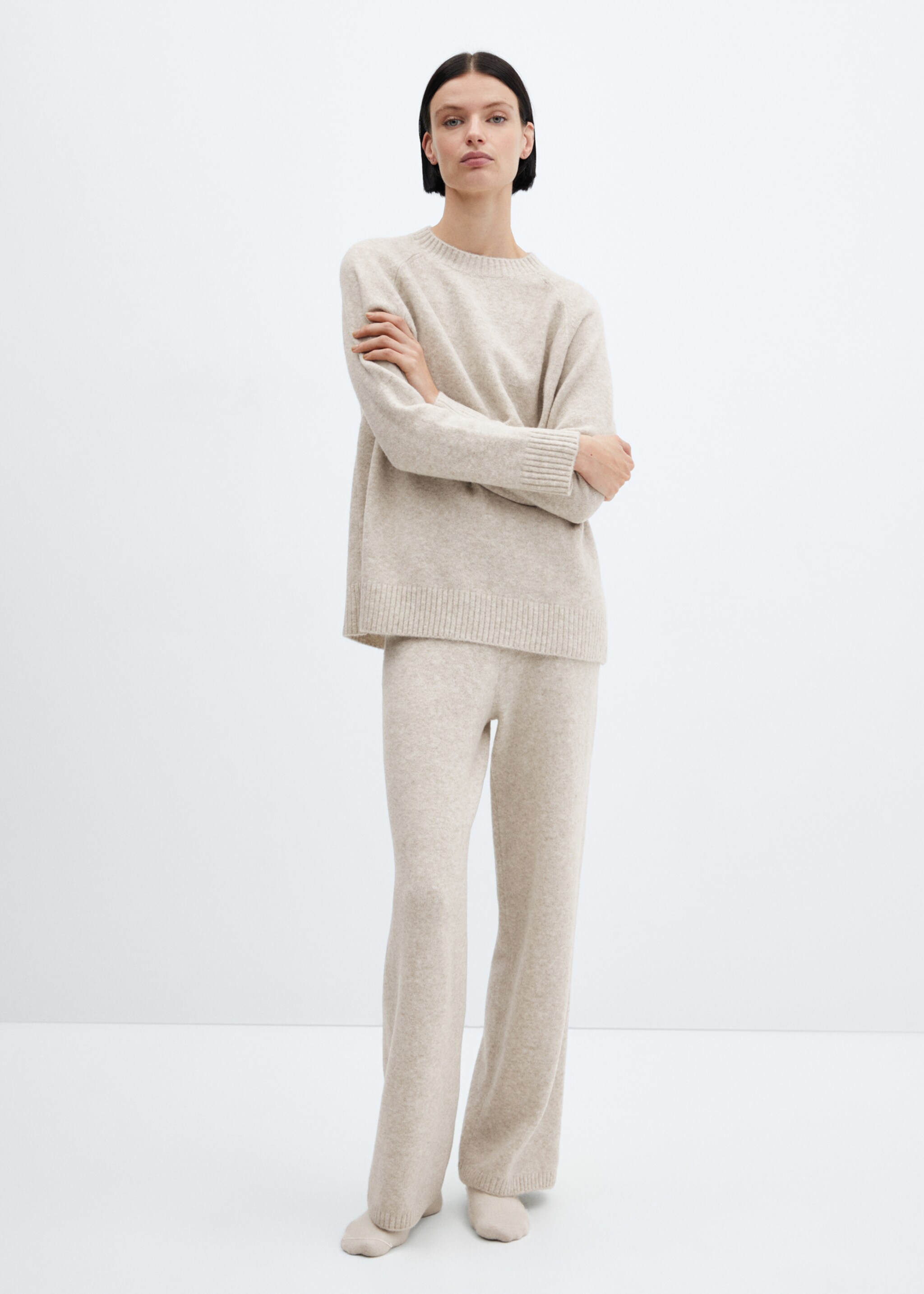 Long knitted trousers - General plane, Beige. Ref: 27192933-00.