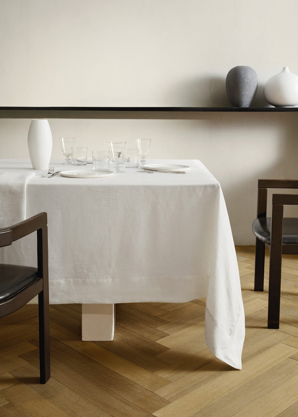 Mango Home Linen Tablecloth For 6 To 8 Diners White