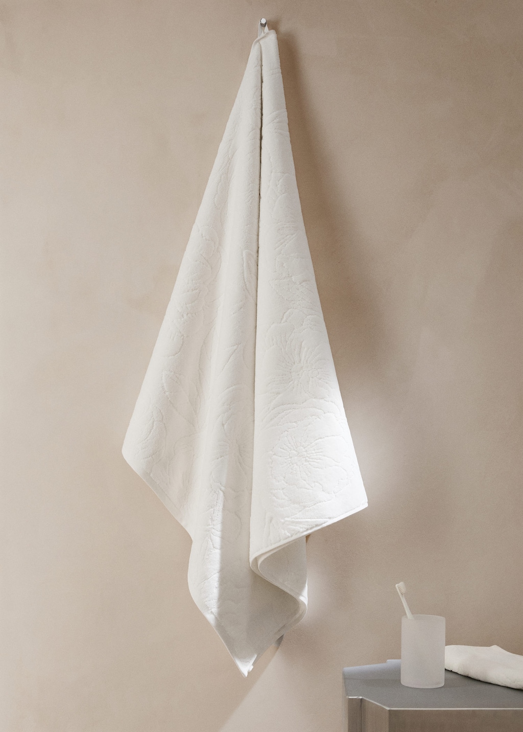 Mango Cotton Jacquard Bath Towel With Lace Edge Off White