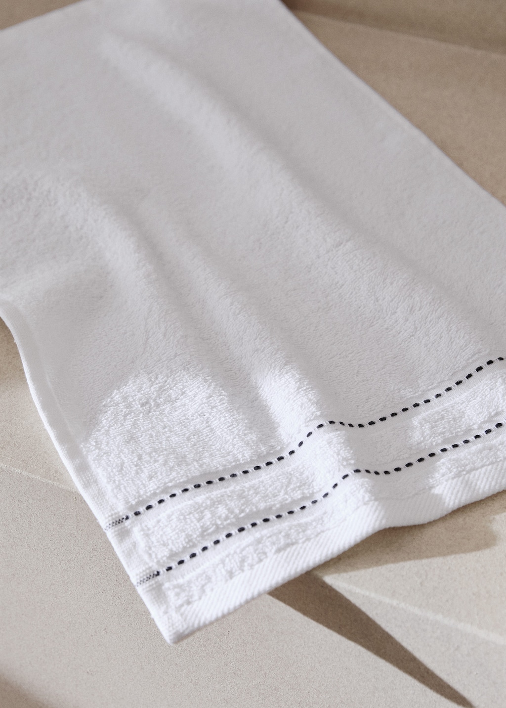Mango Cotton Guest Towel With Embroidered Dots White