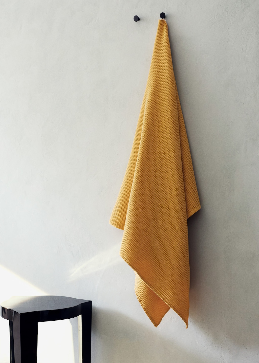 Mango Cotton Bath Towel Mini Waffle Garment-wash Medium Pink In Yellow