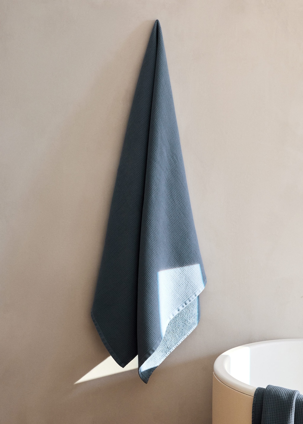 Mango Reversible Cotton Bath Towel Indigo Blue