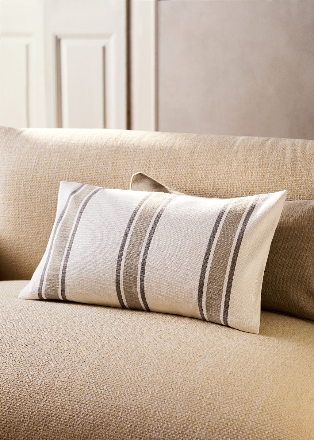 Mango Cotton Cushion Cover With Two-tone Stripes 30x50 Cm Sand In White