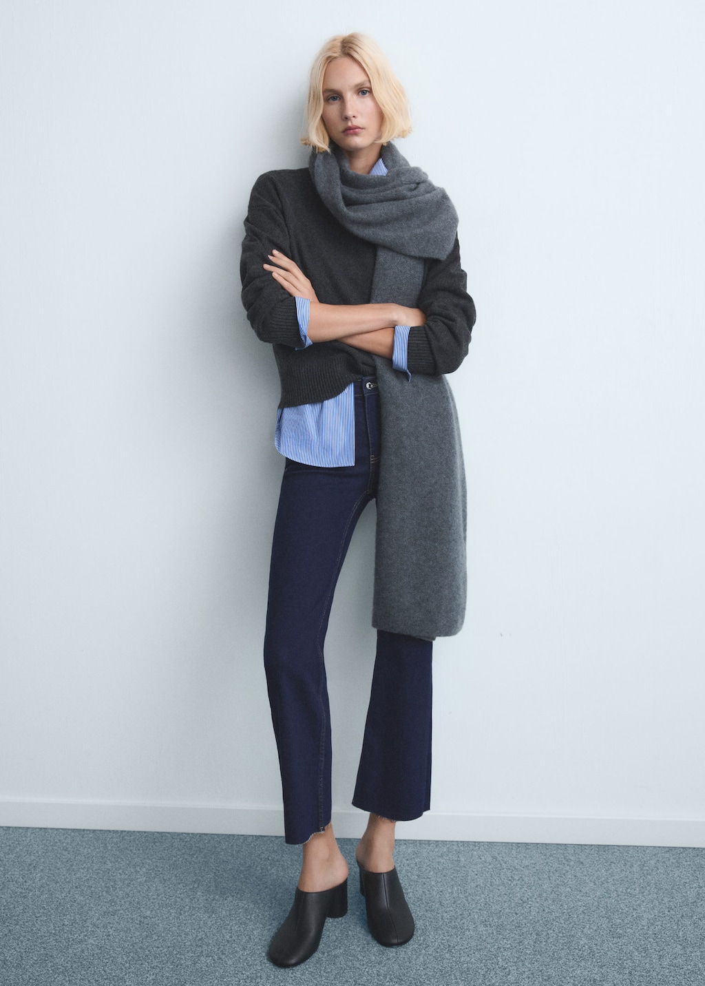 Mango Sienna Flared Cropped Jeans In Blue