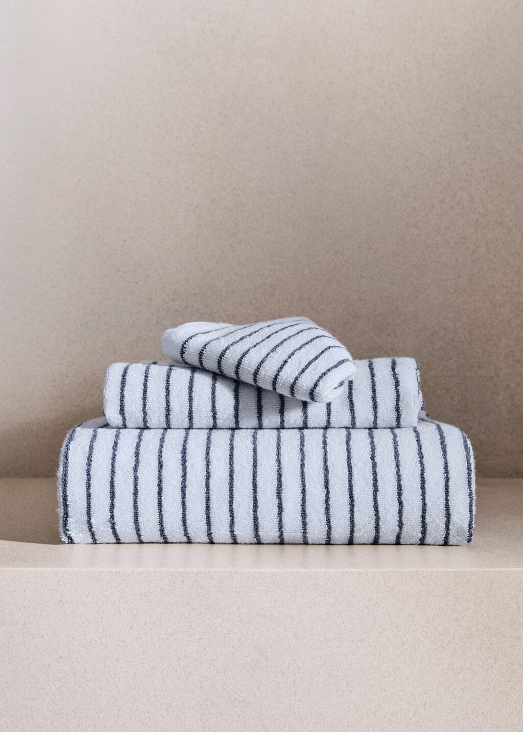 Mango Two-tone Striped Cotton Washcloth White
