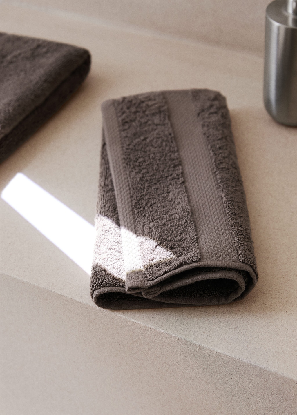 Mango Extra-soft Cotton Face Towel Brown In Gray