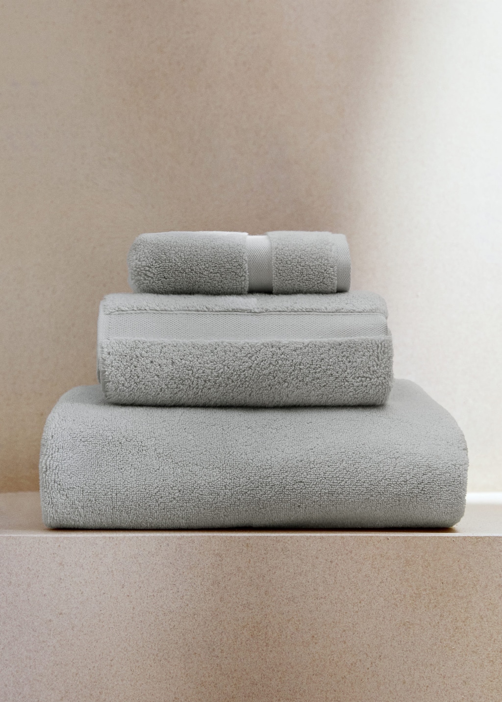 Mango Extra-soft Bathroom Towel Light/pastel Grey In Gray