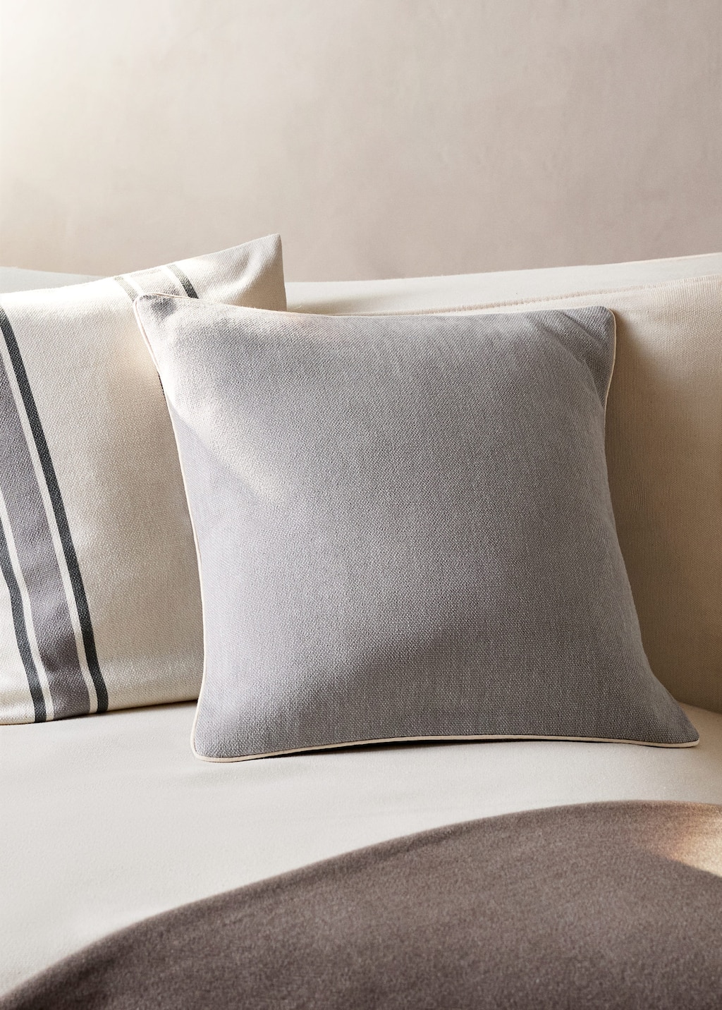 Mango Piping Cushion Cover 45x45cm Grey In Gray