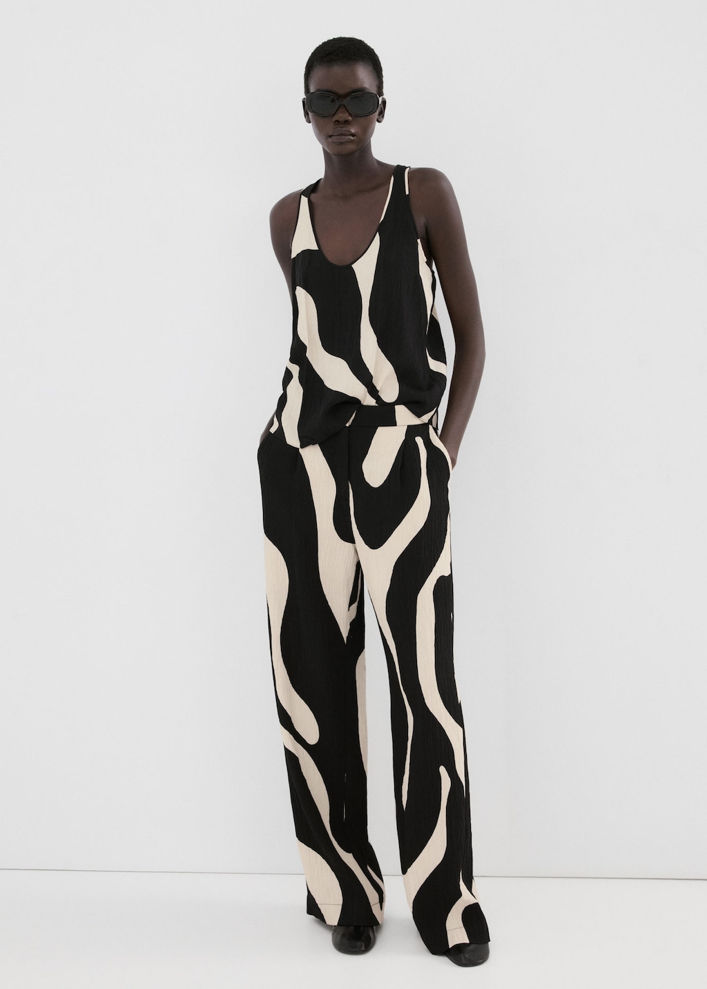 Mango Printed Straight Trousers Black