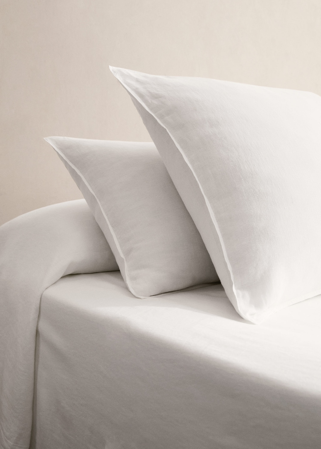 Mango Home Two Washed Linen Pillowcases 50x75 Cm White
