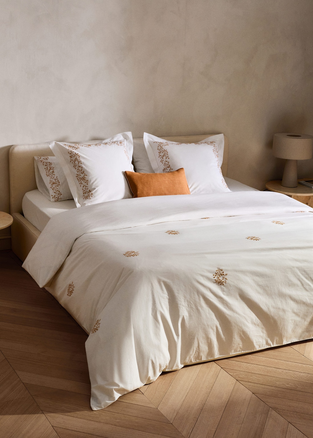 Mango Percale Cotton Duvet Cover With Embroidered Flowers For 135/140 Cm Bed Pastel Orange In White