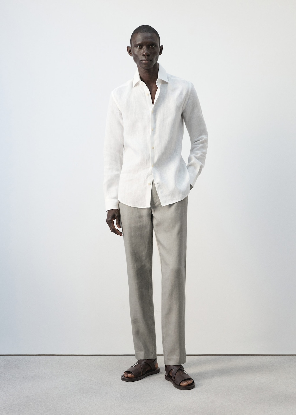 Mango Pantalon 100 % Lin Slim Fit Gris Chiné Clair - Homme - 48 -  Man In Gray