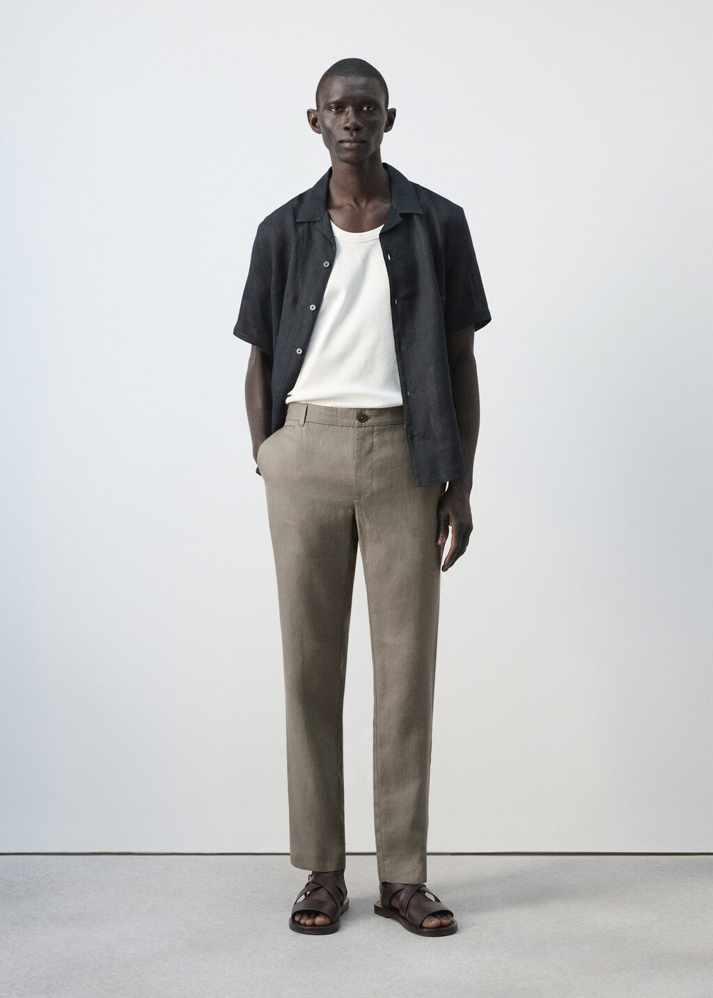 Mango Pantalon 100 % Lin Slim Fit Gris Vison - Homme - 48 -  Man In Gray