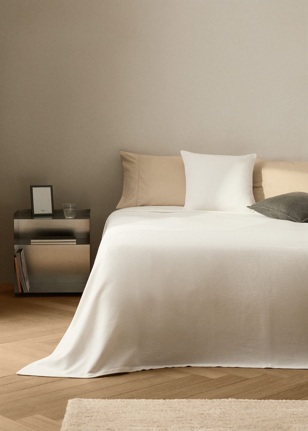 Mango Home Couvre-lit Coton Finition Ourlet Lit 180/200 Cm Blanc Cassé - Home - Lit 180/200 Cm -