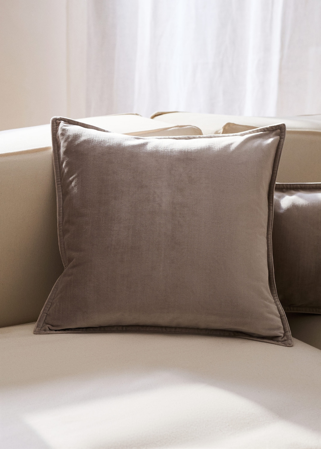 Mango Cushion Case Primula Sand