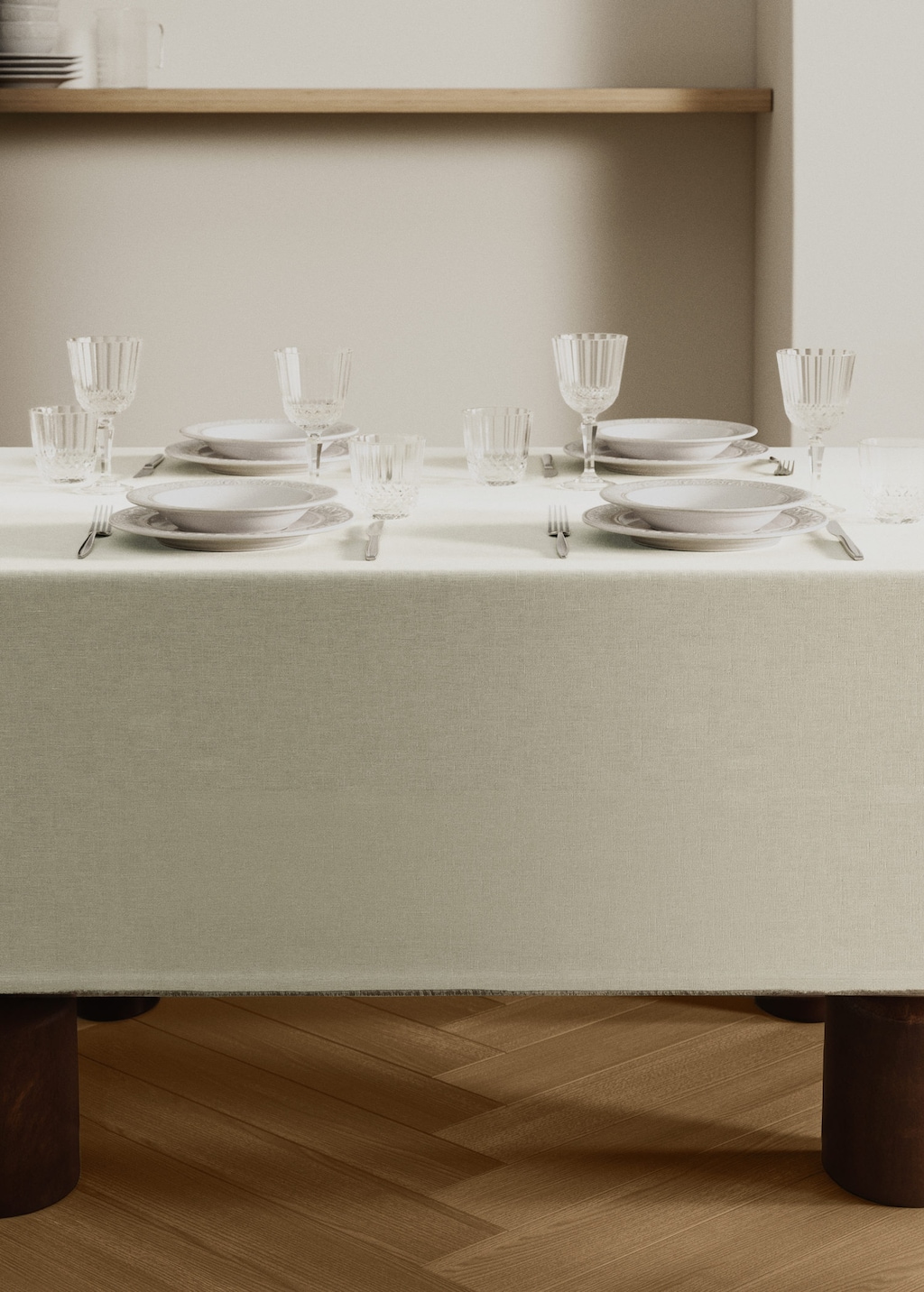 Mango Home Resin-coated 100% Linen Tablecloth With Contrasting Overlock For 6 To 8 Diners Off White