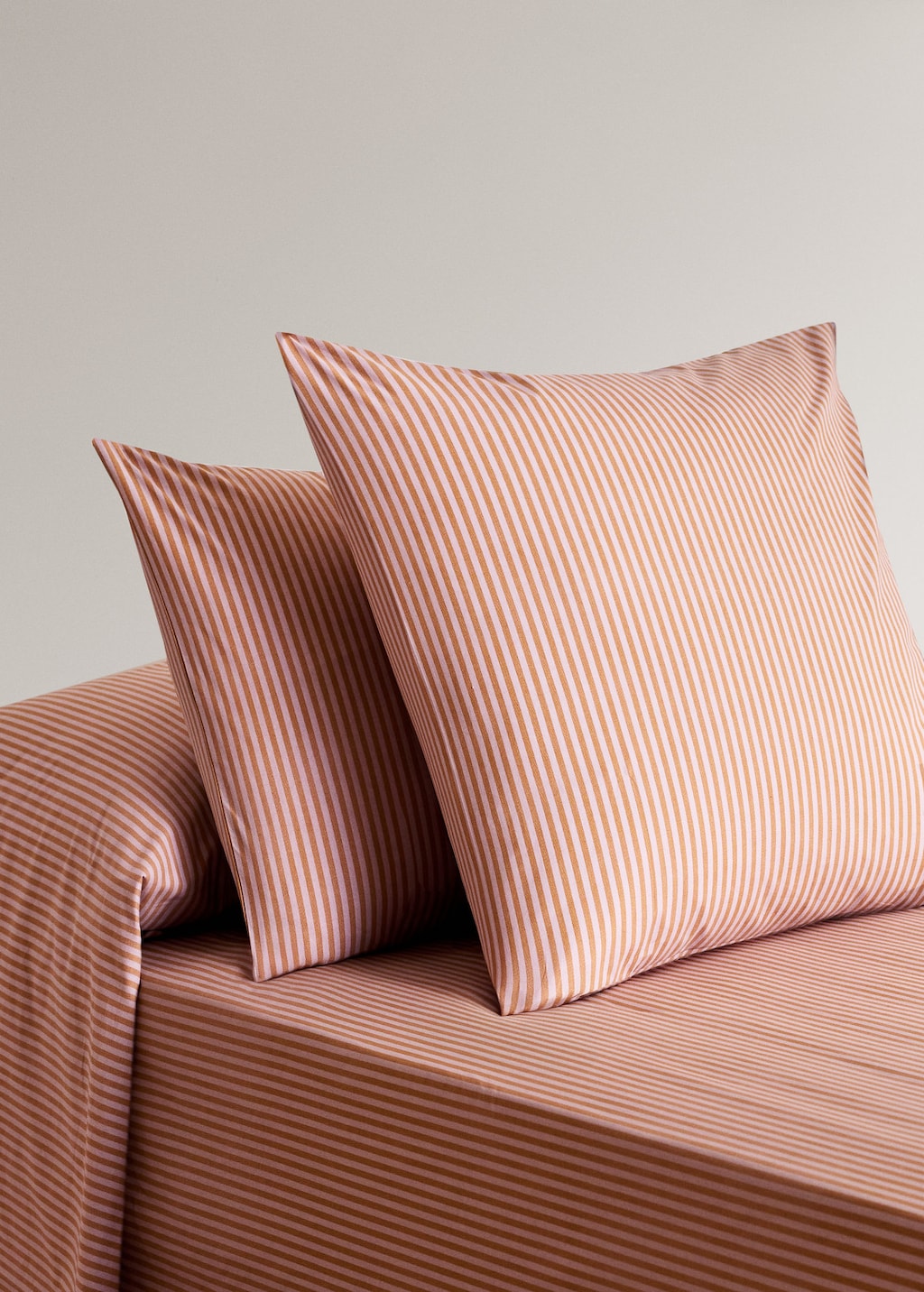 Mango Two 200-thread Count Percale Cotton Small-striped Kodak-print Pillowcases 50x75 Cm Peach In Pink