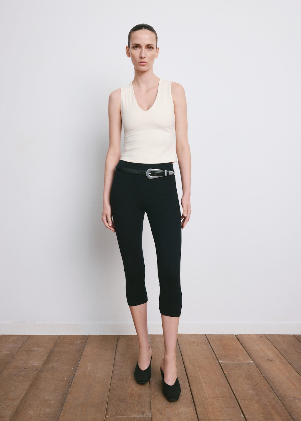 Mango Fitted V-neck Top Ecru In Neutral