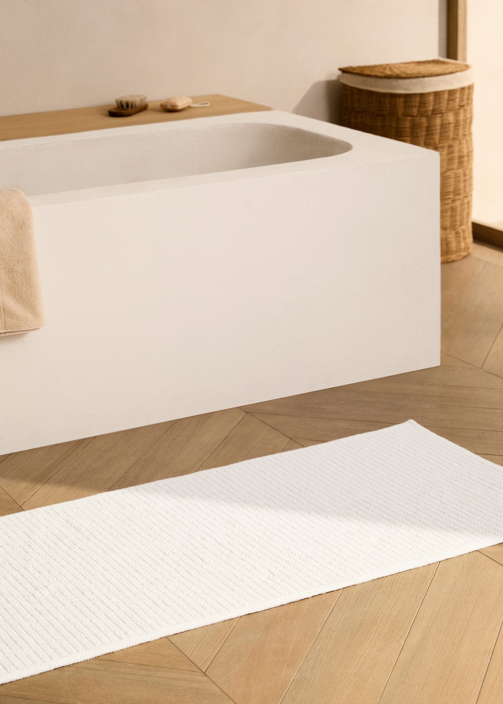 Mango Home Reversible Cotton Woven Bath Mat White