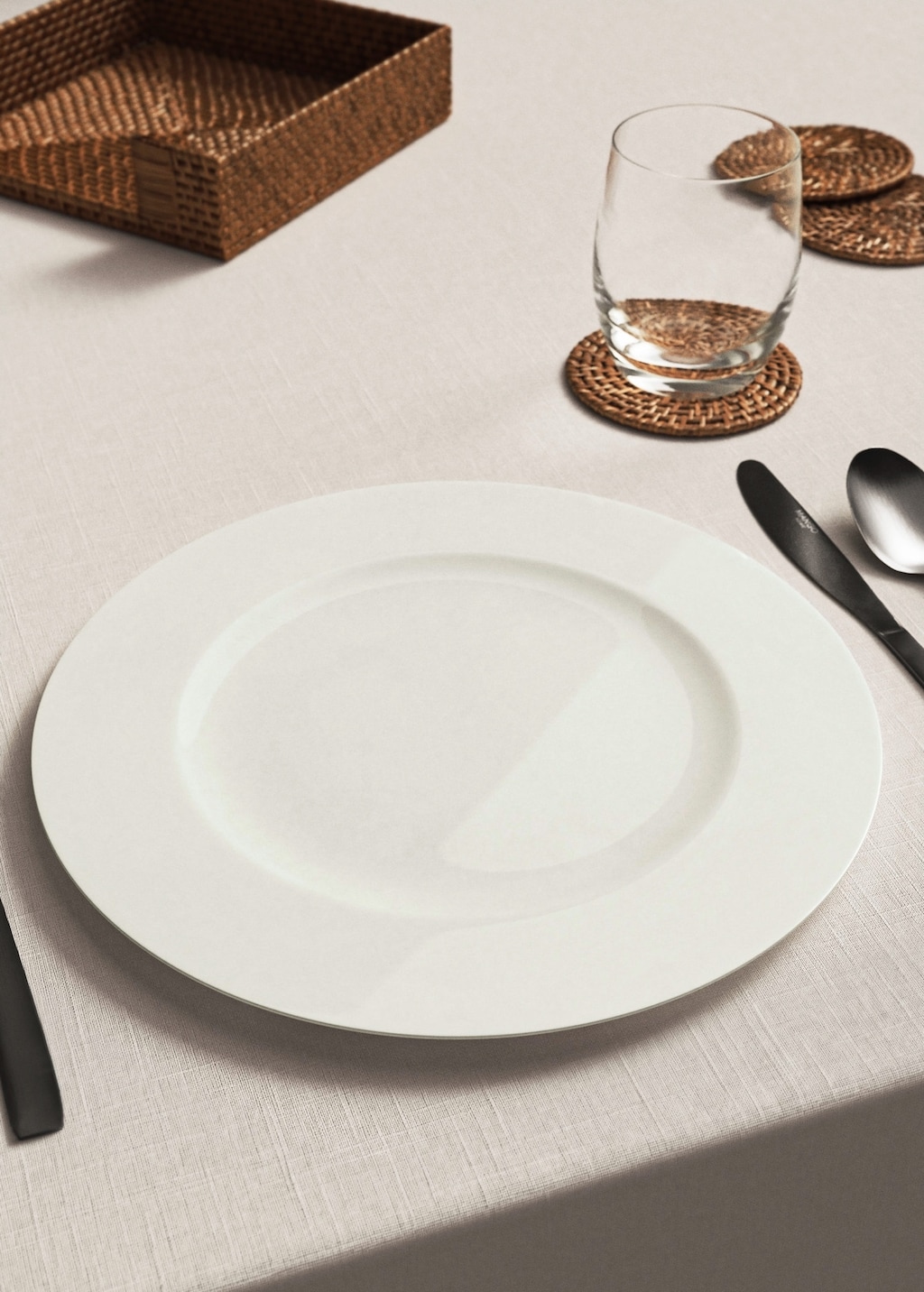 Mango Home Ultra-lightweight Bonechina Soup Plate White