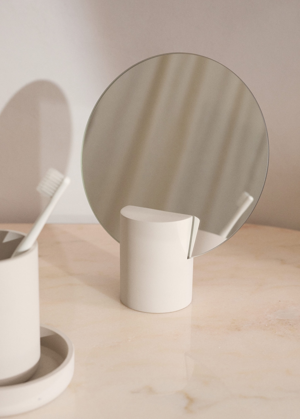 Mango Resin Vanity Mirror Ecru In White