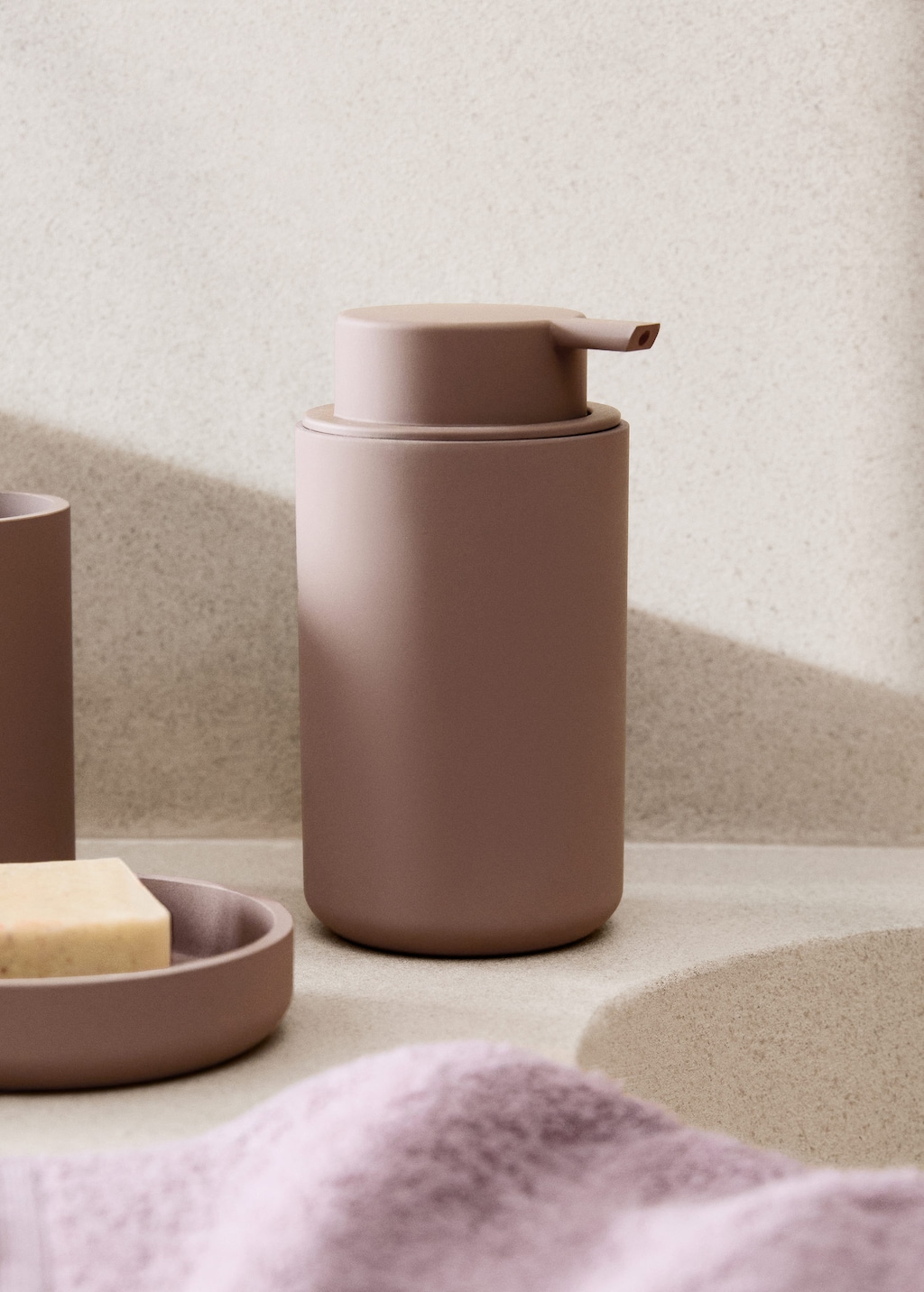 Mango Resin Soap Dispenser Brown