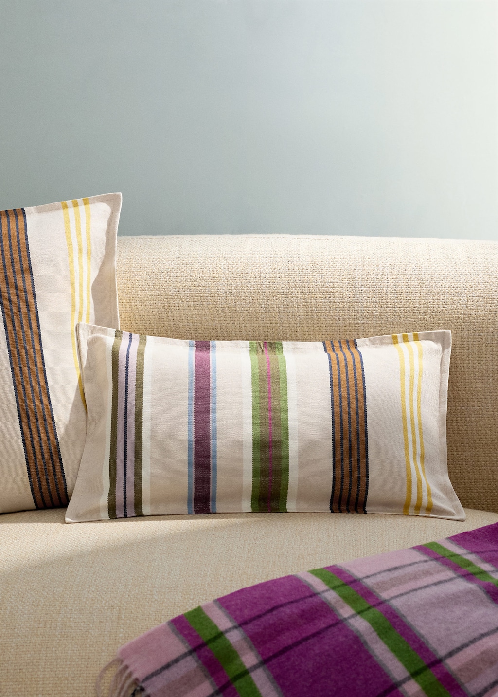 Mango Multi-stripe Cushion Cover With Piping 30x5 Cm Green